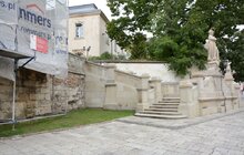 Фото 5: У храмі св.Антонія відреставрують дзвіницю та підпірні стінки