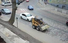 Фото 16: На верхній алеї вулиці Коперника облаштовують нову пішохідно-велосипедну доріжку
