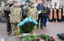 Фото 5: На Личаківському кладовищі вшанували пам’ять учасників бою під Крутами