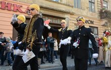 Фото 16: Карнавальною ходою у Львові розпочався «Золотий Лев на вулиці – 2017»
