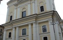 Фото 6: Над центральним входом у храм Преображення Господнього встановили відреставрований вітраж