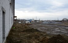 Фото 16: Мерія застерігає: на вул. Земельній тривають самочинні будівельні роботи