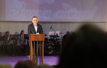 Фото 1: В Академії сухопутних військ привітали матерів курсантів