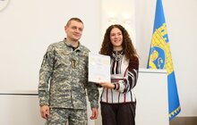 Фото 35: У Львові нагородили 230 учнів-волонтерів, що допомагали ЗСУ і переселенцям