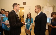 Фото 12: Мер Львова подякував юним львів’янам, які цілий день працювали замість посадовців