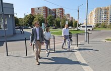 Фото 4: Мер оглянув оновлений громадський простір на вул. Зубрівська — Довженка
