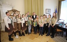 Фото 8: Пластуни та скаути передали місту Вифлеємський вогонь миру
