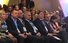 Фото 7: Мер Львова відвідав Міжнародний економічний форум