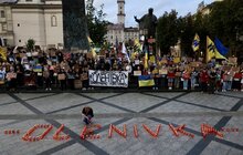 Фото 8: У Львові вшанували захисників, яких росіяни убили в Оленівці два роки тому (фото)