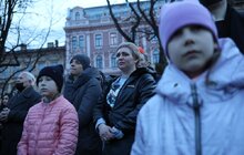 Фото 11: Сотні лампадок запалили у Львові в пам'ять про невинно вбитих ворогом українців