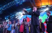 Фото 1: У Львові урочисто відкрили головну святкову ялинку міста