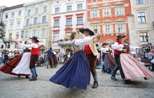 Фото 12: Центром Львова пройшов марш-парад усіх країн-учасників фестивалю «Етновир»