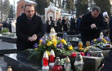 Фото 3: На Личаківському кладовищі вшанували Героїв Небесної Сотні