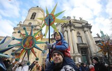 Фото 1: Центром міста пройшла традиційна Хода звіздарів