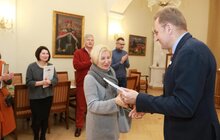 Фото 3: Міський голова нагородив переможців конкурсу «Найкраща новорічна вітрина»