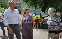 Фото 10: Робочий виїзд міського голови до мешканців вул. В. Великого, Кульпарківська, Симоненка