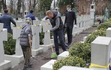 Фото 23: У всіх районах Львова триває прибирання до Великодніх свят