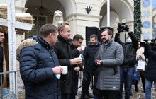 Фото 13: У Львові на пл. Ринок освятили воду, тож львів'яни упродовж дня можуть прийти і набрати її