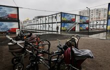 Фото 2: Представники Польщі і Великої Британії відвідали найбільше модульне містечко у Львові, яке звели за кошти цих країн