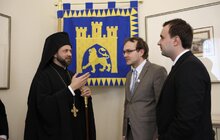 Фото 12: Представник Вселенського Патріарха в Україні під час свого візиту до Львова відвідав міську Ратушу