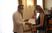 Фото 5: Мер Львова нагородив вчителів та учнів шкіл з нагоди кінця навчального року
