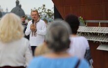Фото 17: Львів започаткував нову традицію — над Меморіалом пам’яті Героїв Небесної Сотні підняли Державний Прапор України