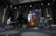 Фото 44: Виступи Avishai Cohen Trio 