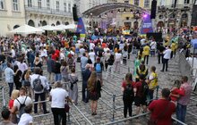 Фото 6: У Львові «Всьо чотко» — на пл. Ринок виступають Брати Гадюкіни