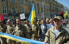 Фото 31: У Львові молитвою та урочистою ходою відзначили День Героїв