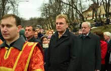 Фото 7: У Львові тисячі людей спільно молились під час Хресної ходи