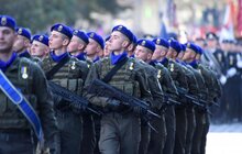 Фото 14: Вулицями міста пройшов «Марш захисників України»