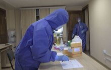 Фото 15: Результати першого дня тестування водіїв АТП № 1: зі 100 водіїв у трьох виявили підозру на коронавірус
