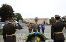 Фото 5: Учасники ІХ Всеукраїнського форуму місцевого самоврядування у Львові вшанували пам’ять полеглих захисників України