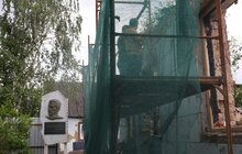 Фото 5: Під час відбудови музею Шухевича у Білогорщі виявили ймовірну криївку: історики вивчають знайдені речі (фото/відео)