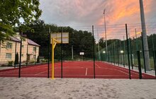 Фото 3: Ліцею № 70 збудували сучасний спортивний майданчик