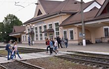 Фото 1: З нагоди 150-річчя Підзамче відбувся святковий концерт та погашення спеціальної марки