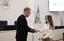 Фото 10: Андрій Садовий вручив дипломи стажерам міської ради – учасникам програми «Перший кар'єрний крок»