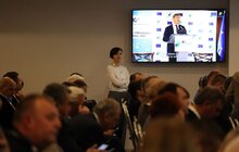 Фото 11: Учасники конференції «Угода мерів» у Львові оплесками подякували Президенту за те, що він не підписав закон 5655