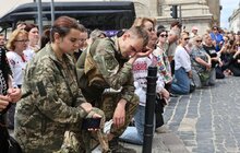 Фото 1: Сьогодні Львів попрощався із бойовою медикинею Іриною Цибух