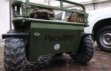 Фото 2: Старлінки, наземний дрон та авто передали військовим від громади Львова