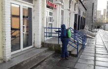 Фото 102: Комунальні служби дезінфікують місто: миють вулиці, тротуари, зупинки транспорту, сходові клітки будинків