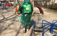 Фото 41: На території Львова проводять миття і дезінфекцію дитячих майданчиків