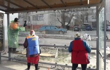Фото 41: Комунальні служби дезінфікують місто: миють вулиці, тротуари, зупинки транспорту, сходові клітки будинків