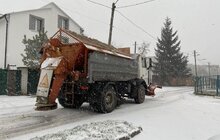 Фото 10: На вулицях Львова працює більше 50 одиниць снігоприбиральної техніки