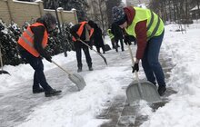 Фото 38: Працівники Львівської мерії долучились до прибирання міста від снігу