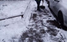Фото 102: Минулої ночі в місті працювало 95 одиниць техніки, для посипання доріг використано 492 м3 піскосуміші