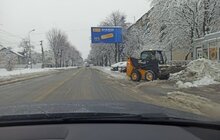 Фото 13: За ніч у Львові випала тижнева норма опадів, снігоприбиральна техніка працювала всю ніч