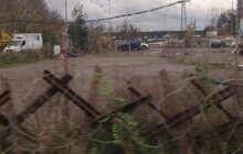 Фото 1: Недобросовісний підприємець нарешті звільнив самозахоплену комунальну ділянку, на якій продавав автомобілі