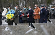 Фото 8: У Львові на Личаківському кладовищі вшанували Героїв