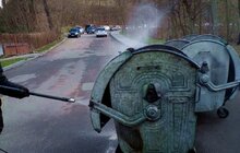 Фото 3: У Львові миють і ремонтують контейнери для відходів